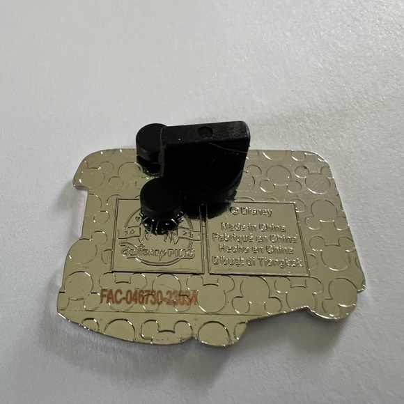 Disney Food Truck Pin - Lilo - Picture 4 of 4